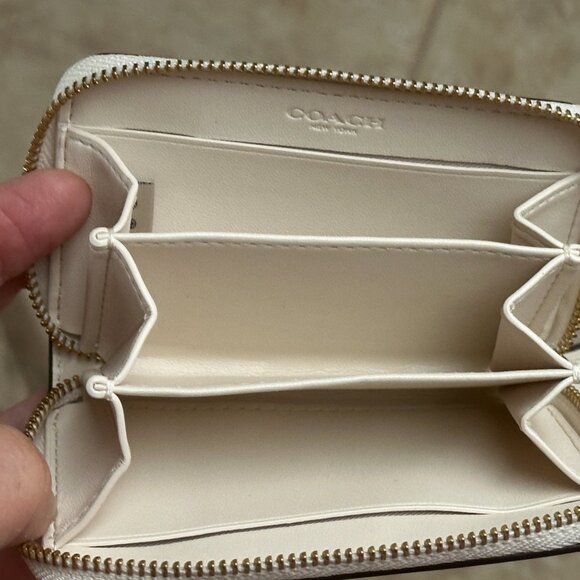 COACH SMALL ZIP AROUND CARD CASE WITH SKETCH PRINT:NWT CHALK/MULTI CCD21 - Picture 11 of 11